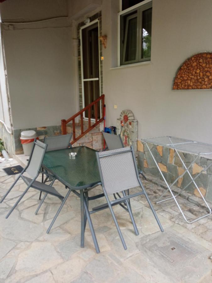 Sofia'S Garden Daire Néa Péramos Dış mekan fotoğraf